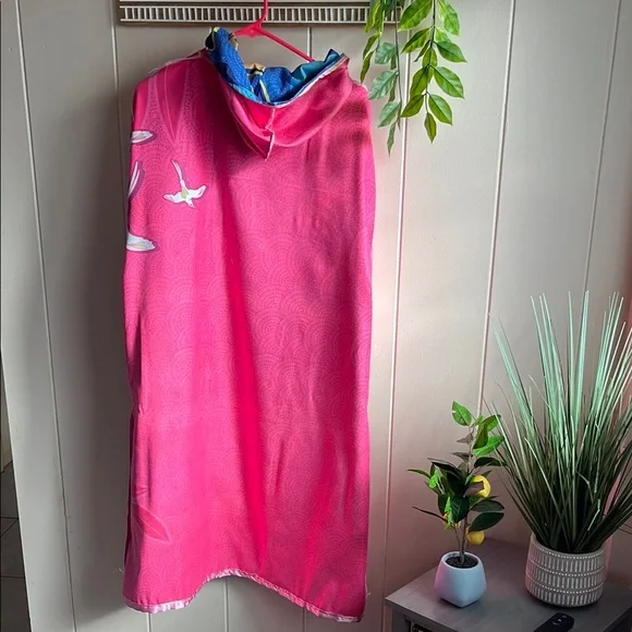 Surfer Towel Hooded Poncho - Picture 9 of 9